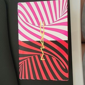 *Sale* MAC ultimate trick mini lipstick vault